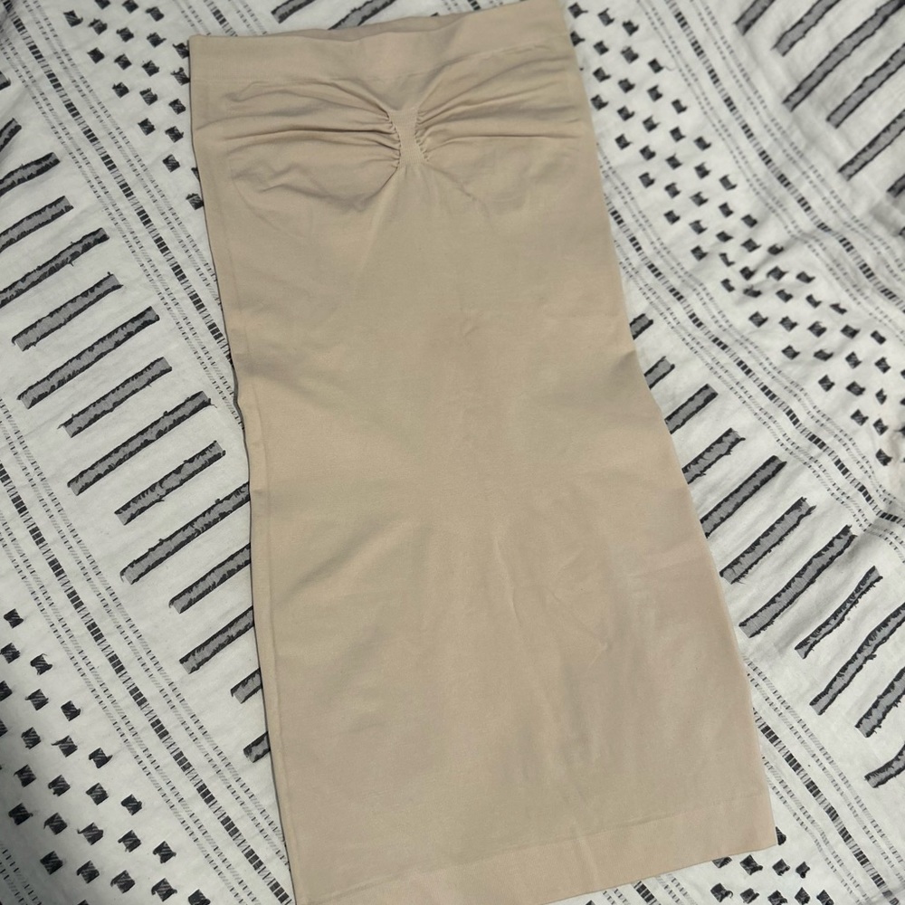 Cabernet sleeveless, seamless slip shapewear